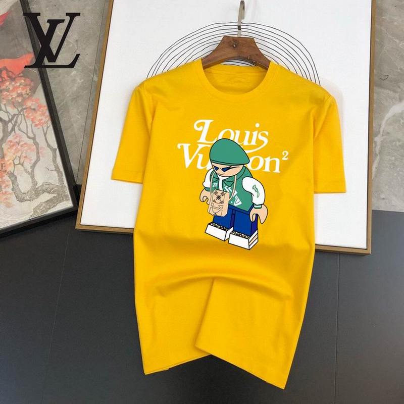 Louis Vuitton Men's T-shirts 207